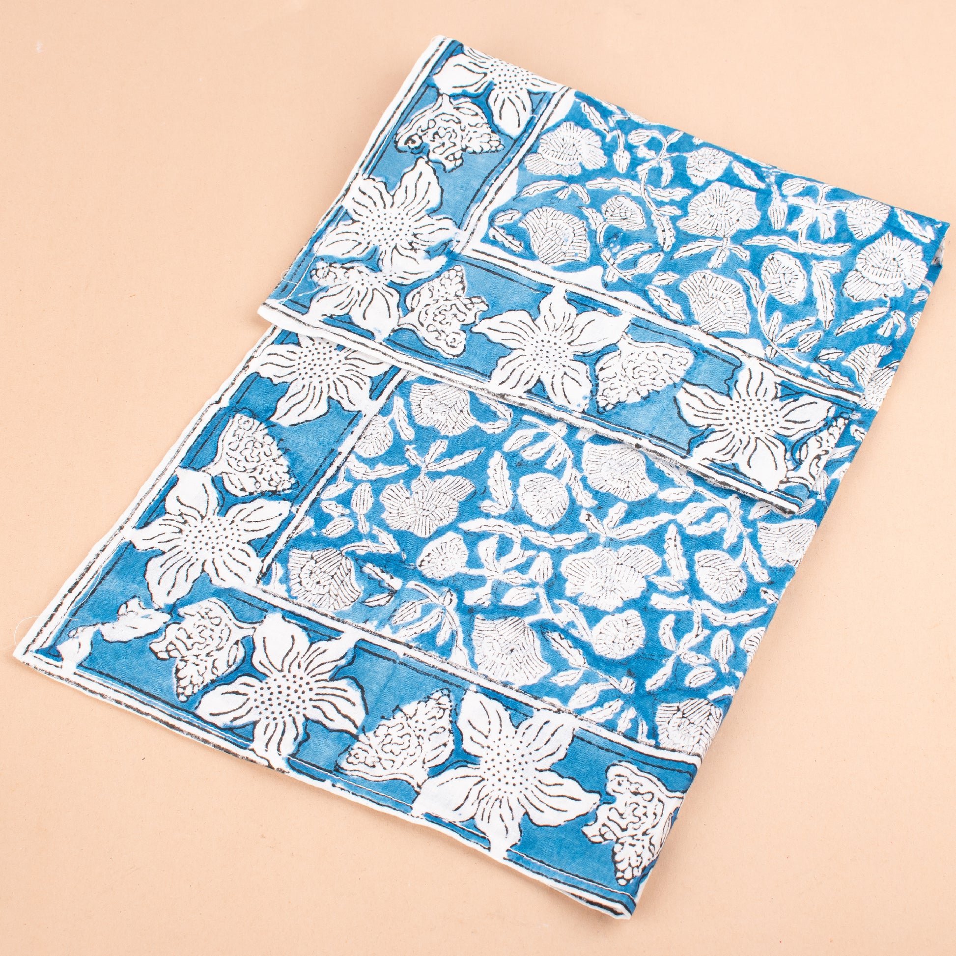 Stylish Cotton Bandana for Men & Women, Soft Breathable Fabric Head Wrap, Boho Paisley Print, Reusable Eco-Friendly Square Scarf for Neck, Hair and Face, or Outdoor Use