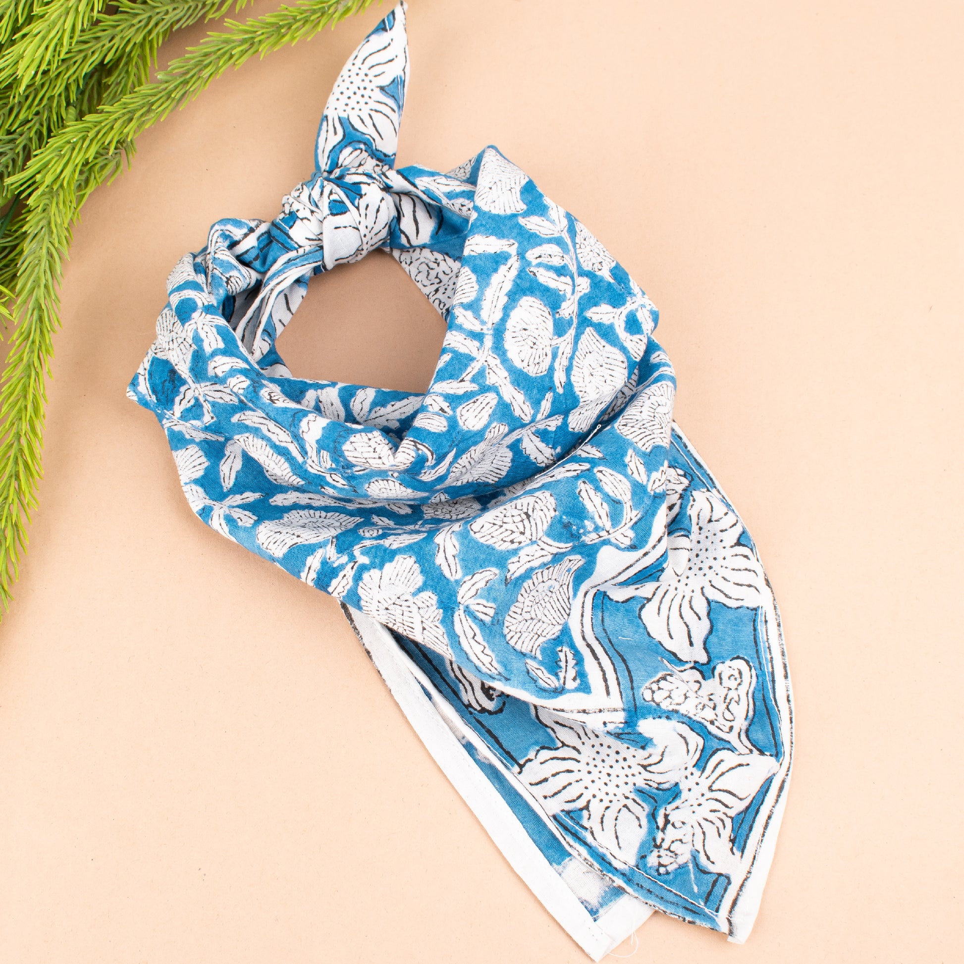 Stylish Cotton Bandana for Men & Women, Soft Breathable Fabric Head Wrap, Boho Paisley Print, Reusable Eco-Friendly Square Scarf for Neck, Hair and Face, or Outdoor Use