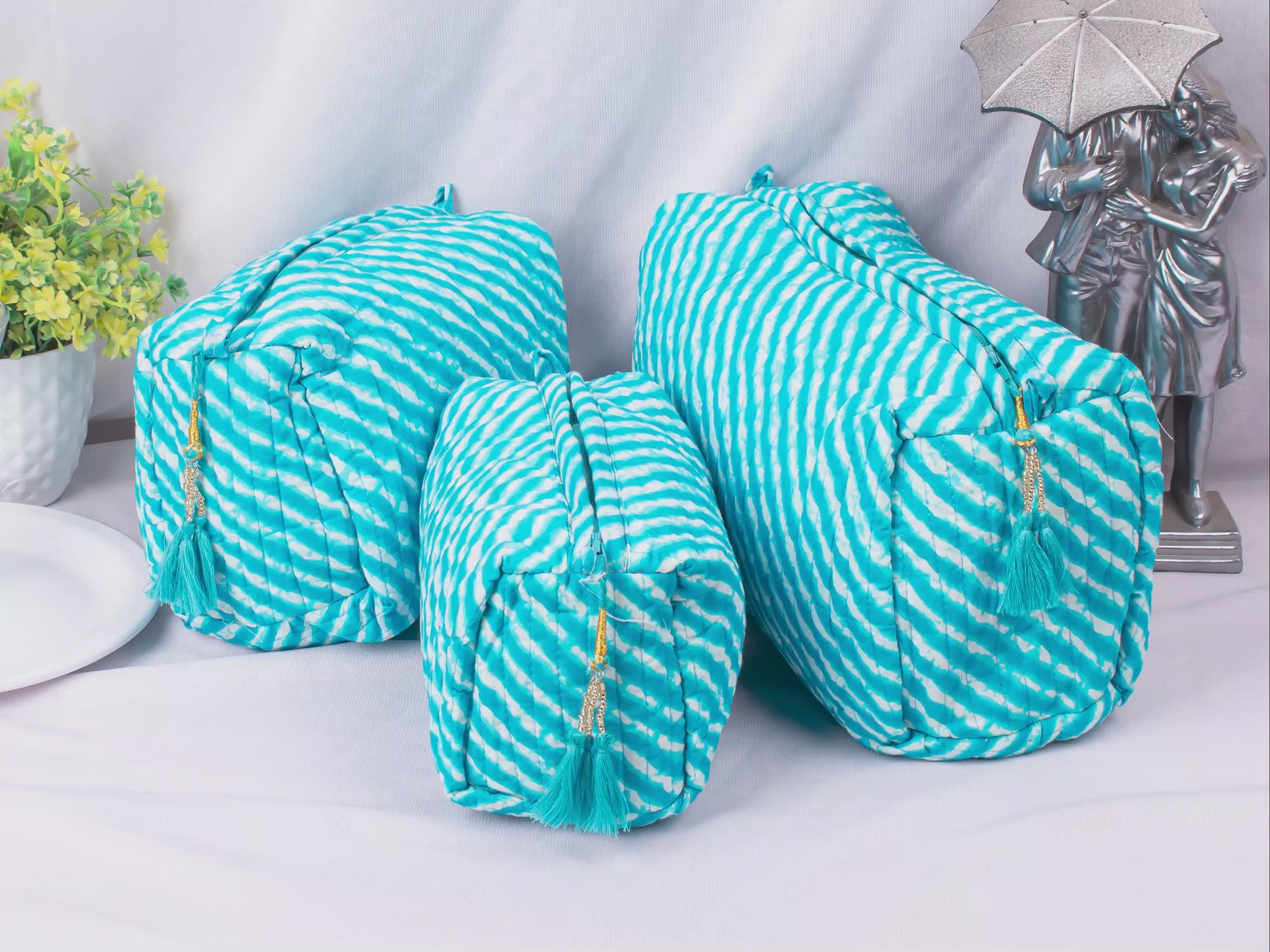 Set Of 3 Cosmetic Bags, Lightweight and Waterproof Wash Bags, Set Of 3 Makeup Bags, Pure Cotton Bags, Eco-friendly Cotton Bags